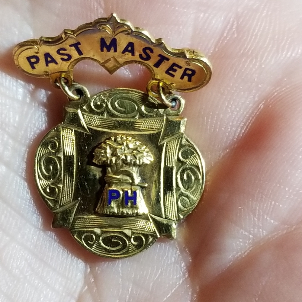 Relisted -Vintage Grange Past Master PH medal pin gold filled blue enamel Lodg - Picture 8 of 10